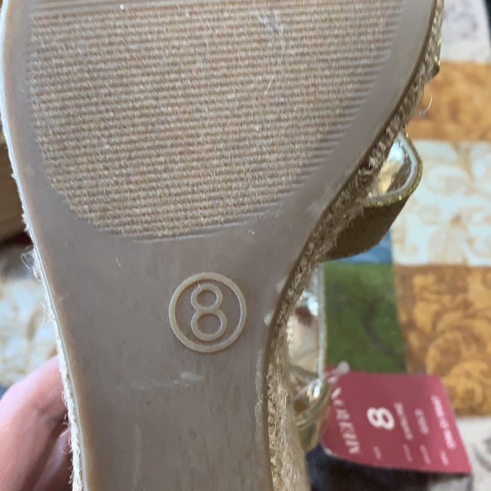 Shoes - Picture 2 of 6